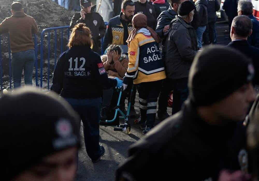 Sube a 41 las víctimas por explosión de mina en Turquía