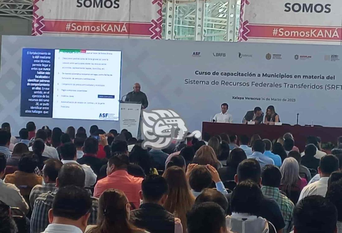 ASF advierte a Gobierno de Veracruz y municipios por empresas irregulares