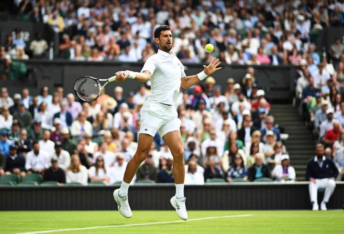 Avanza Novak Djokovic a doceava semifinal de Wimbledon