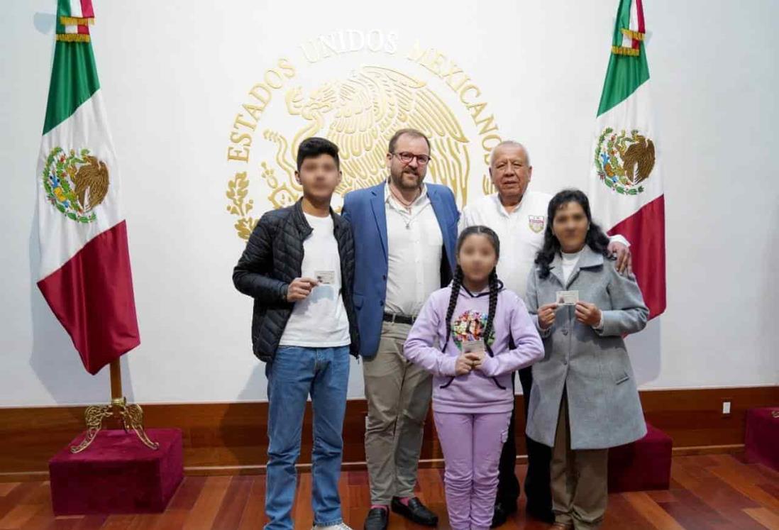 INM entrega documentos migratorios a familia del expresidente de Perú, Pedro Castillo