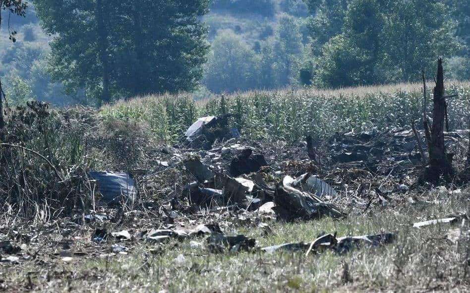 Avión ucraniano que transportaba armas se estrella en Grecia; hay 8 muertos