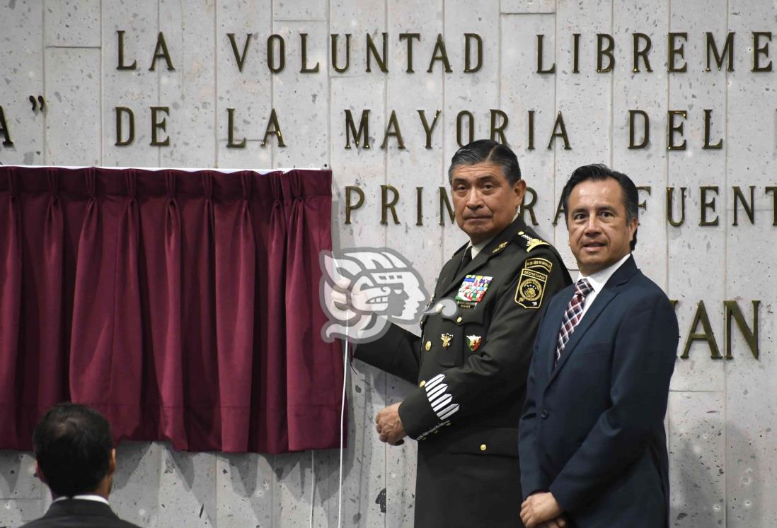 Gobernador de Veracruz defiende labor y lealtad de la Sedena