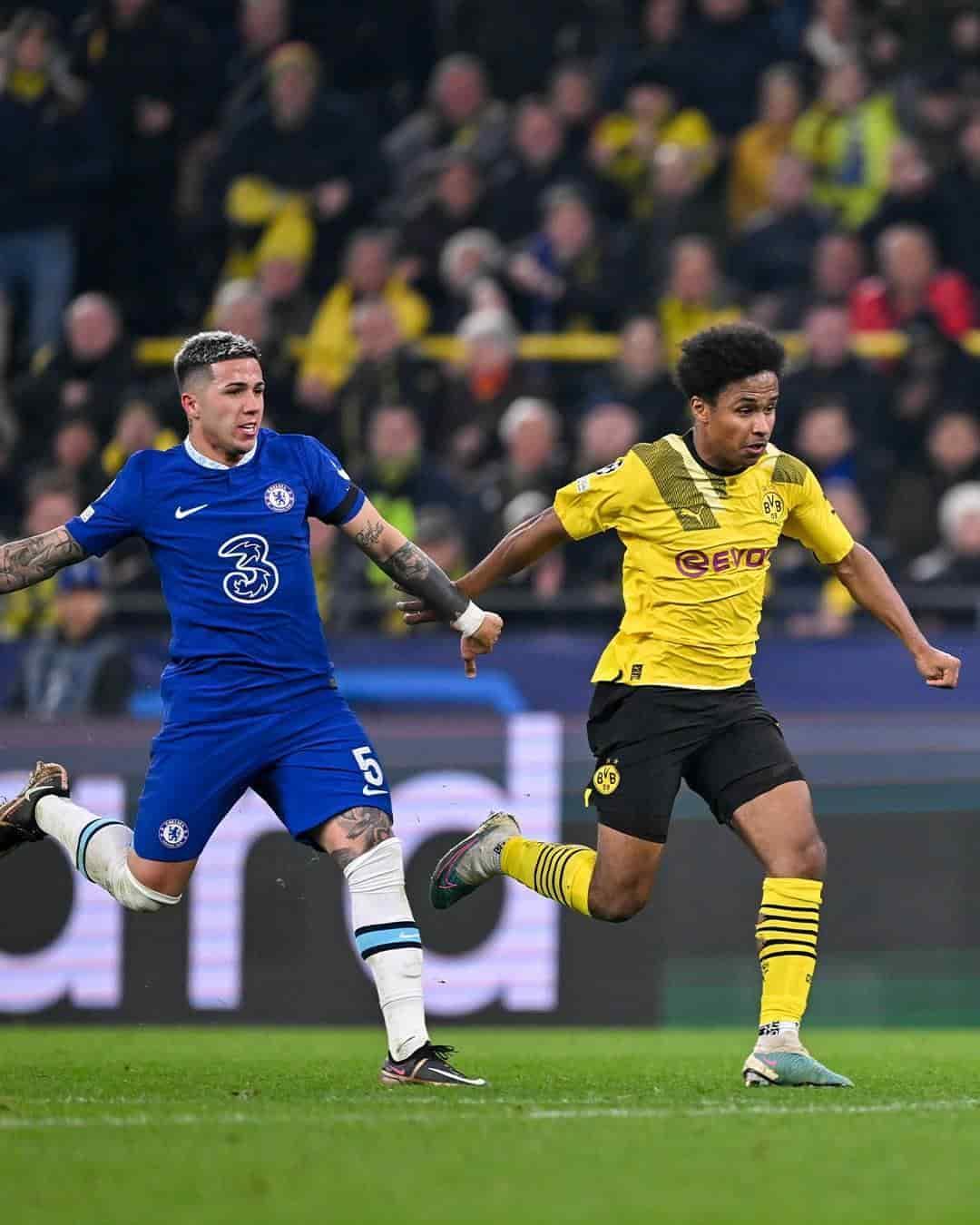 Gana Borussia Dortmund por la mínima ante Chelsea