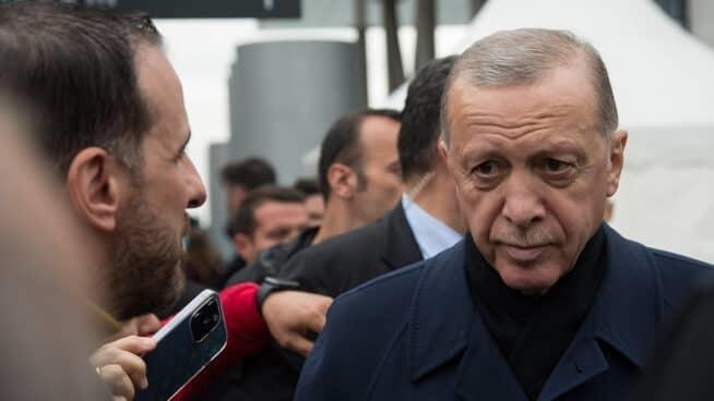 Erdogan aventaja en segunda vuelta electoral en Turquía