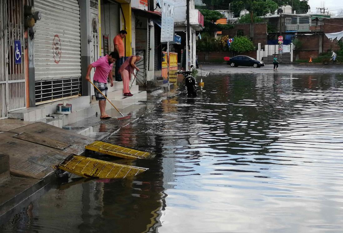 Lluvias en Veracruz afectan a 11 municipios  y causan derrumbes y 3 muertes