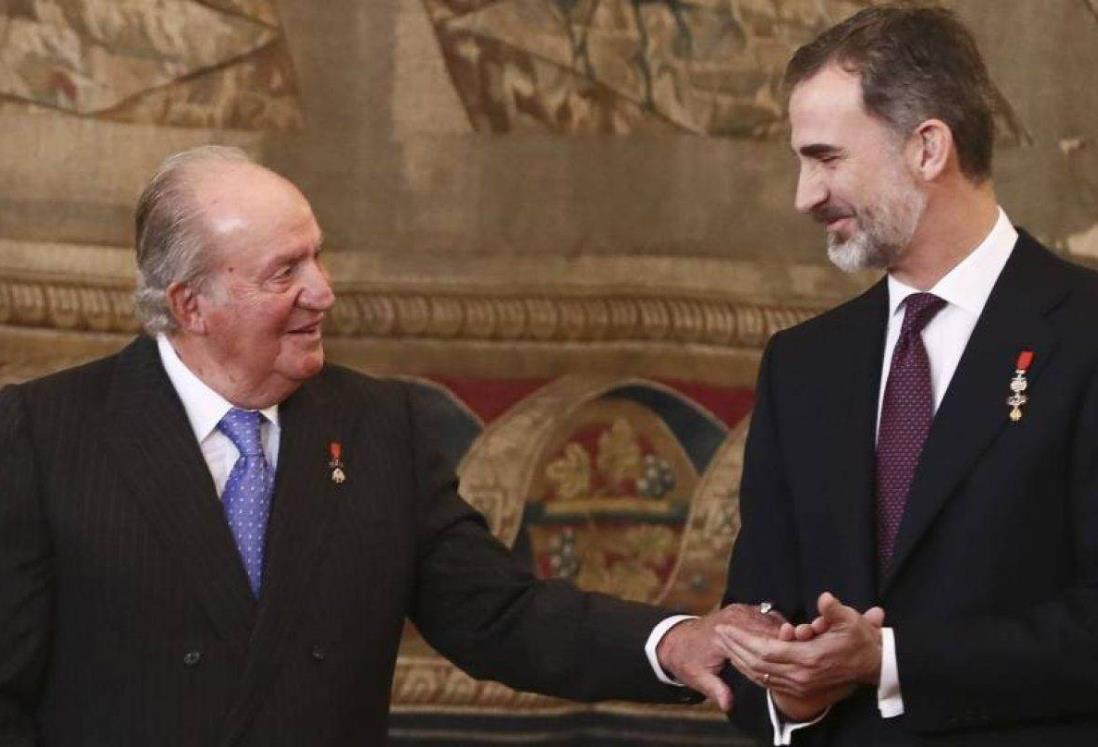 Renuncia Felipe VI a herencia de Juan Carlos