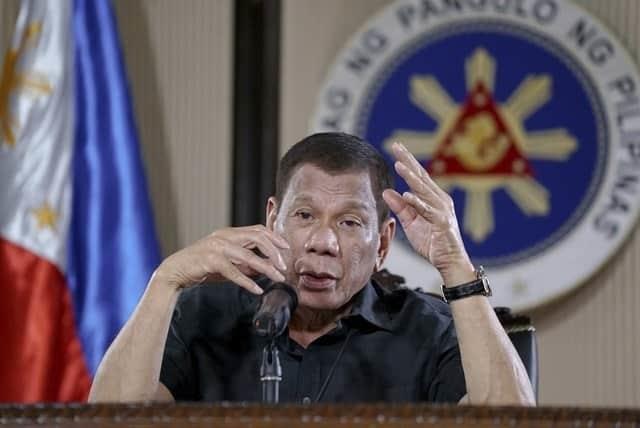 Ordena Duterte tirar a matar a infractores durante cuarentena
