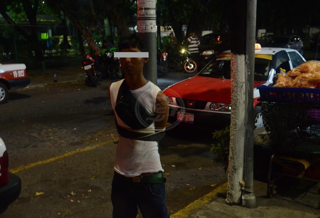 Taxistas detienen a ladrón que intentaba asaltar en calles de Veracruz