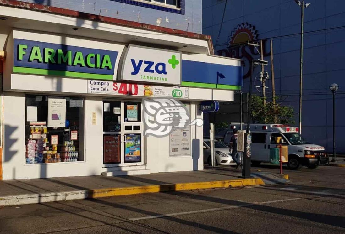 Asaltan farmacia enfrente del Parque Independencia de Coatzacoalcos