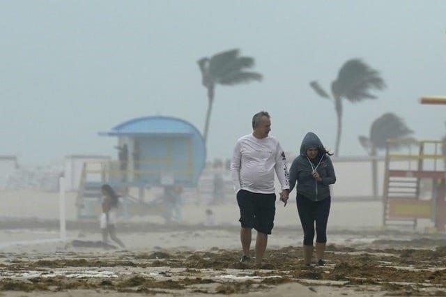 Rompió 2020 récord con 30 tormentas en el Atlántico