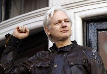 GB no extraditará a Assange