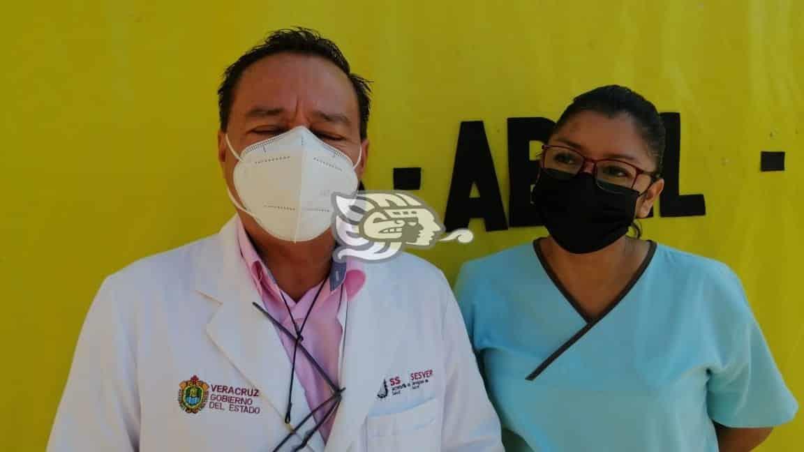 Dan inicio a jornada de lucha contra el dengue en Ixhuatlán
