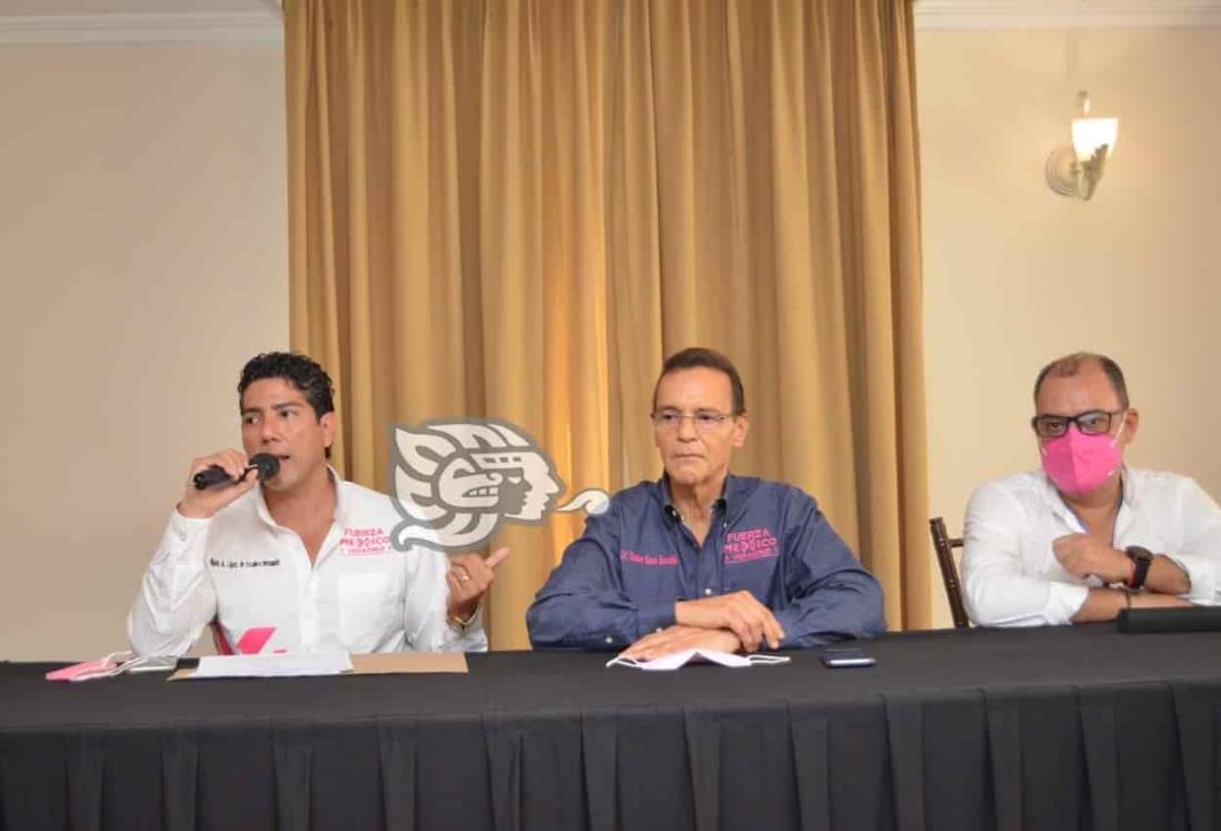 Presenta Gustavo Sousa planilla y propuesta de regidores para Veracruz