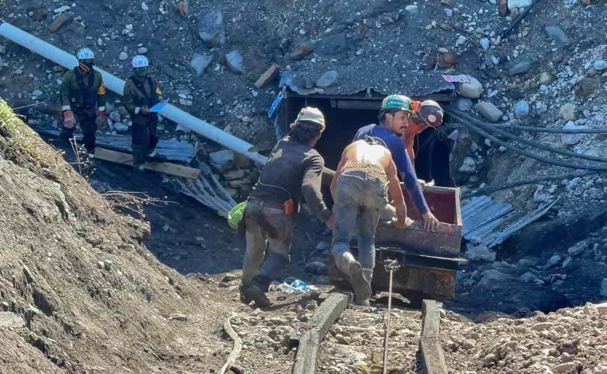 Van cuatro cuerpos rescatados tras derrumbe en mina de carbón en Múzquiz
