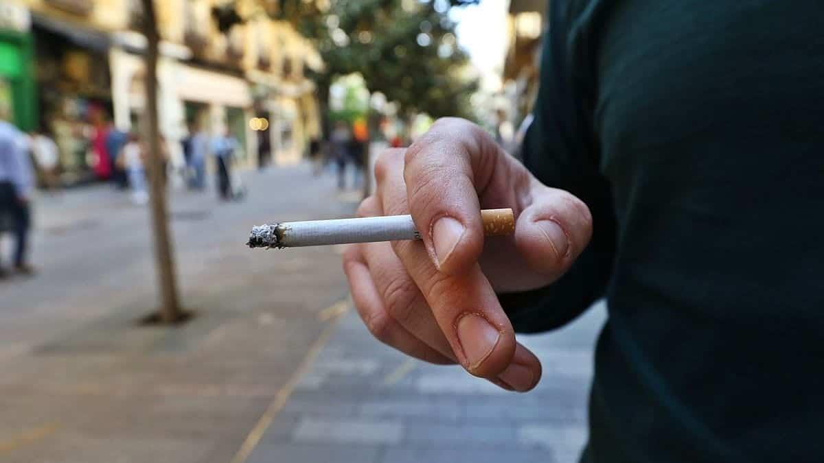 Gobierno de AMLO prohíbe la publicidad de cigarros