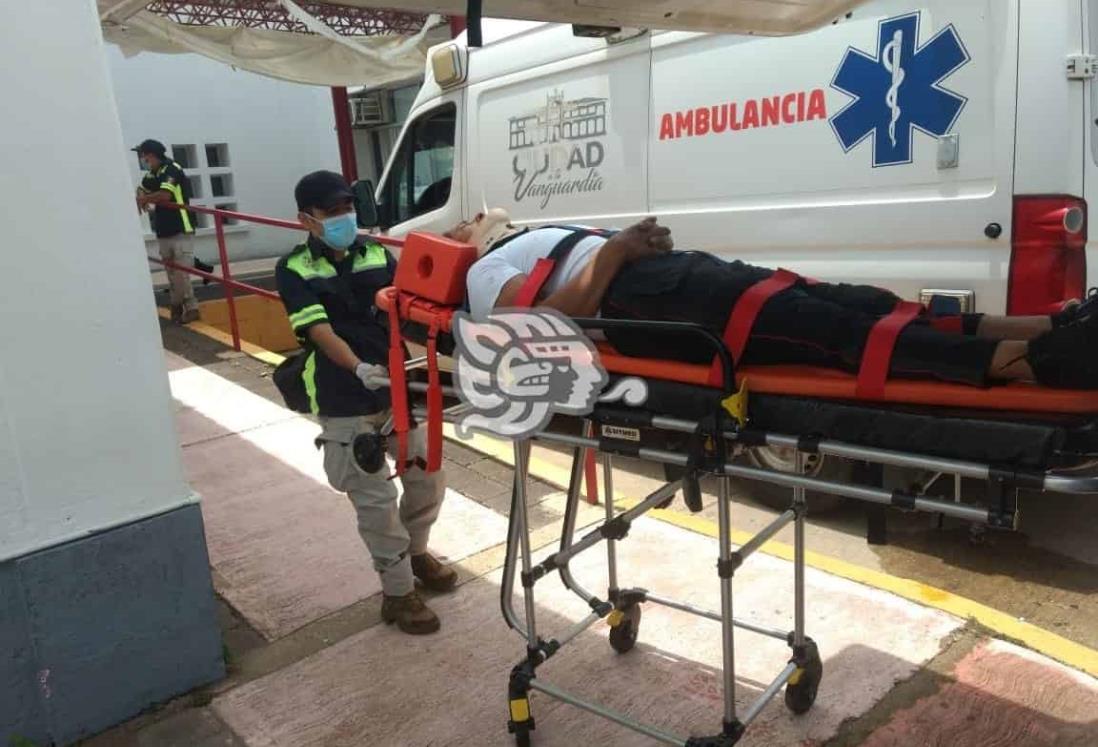 Dos lesionados por accidente en Acayucan atendió PC