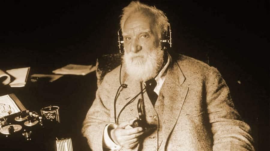 ¿Quién fue Alexander Graham Bell?