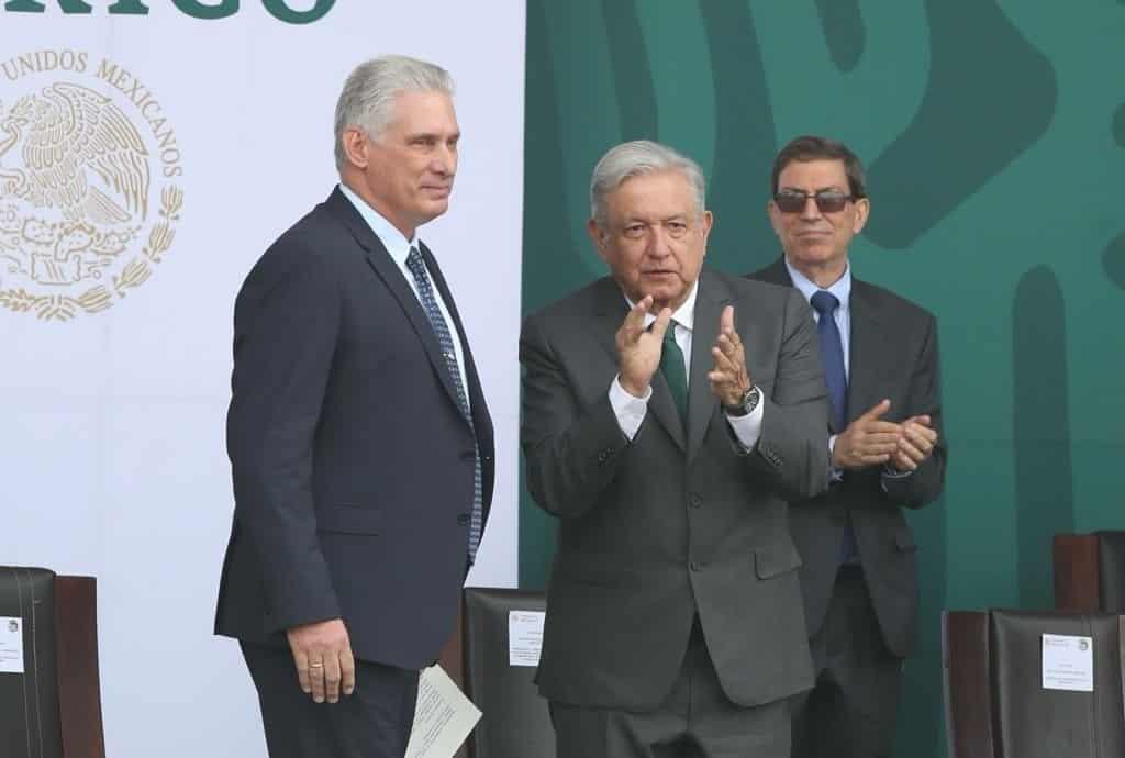 Cese el bloqueo de EU y reconciliación entre cubanos, demanda AMLO