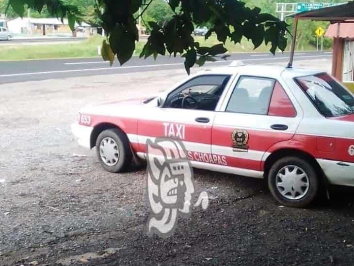 Taxi de Las Choapas fue robado en la avenida Revolución en Coatzacoalcos