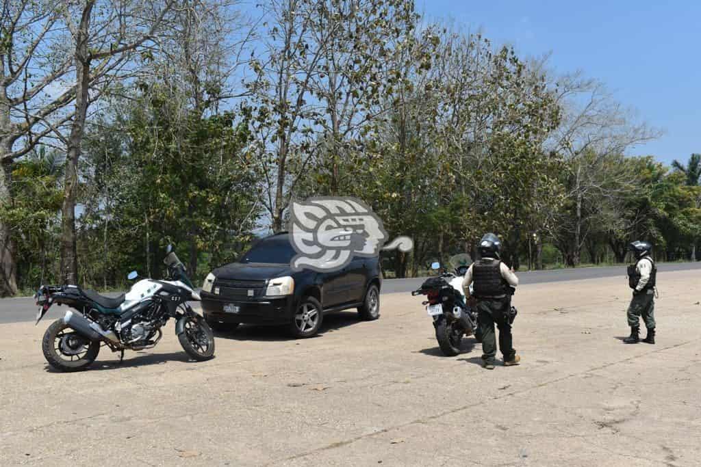 Camioneta fue asegurada por Fuerza Civil en carretera Soteapan – Acayucan