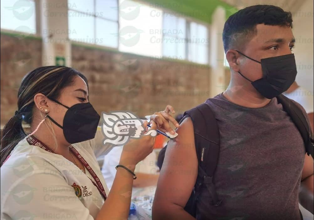 Vacunación estará en el ISSSTE y comunidades de Acayucan