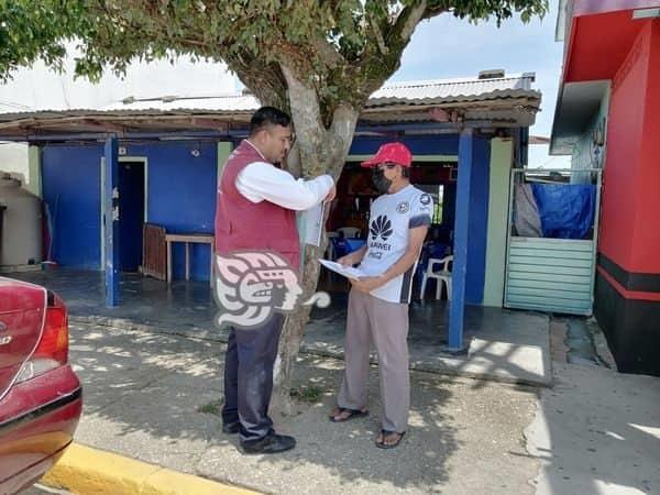 Sin oficinas, Servidores de la Nación siguen con su labor en Moloacán 