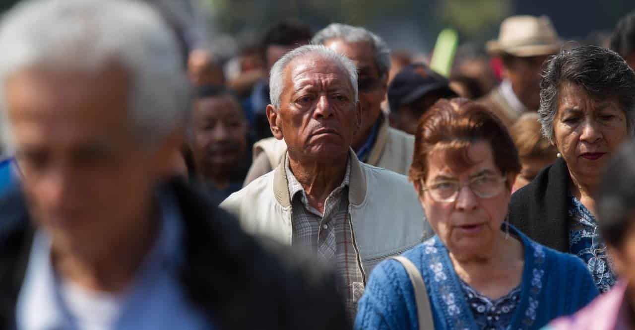 Sin servicios de salud 23% de los abuelitos en Veracruz