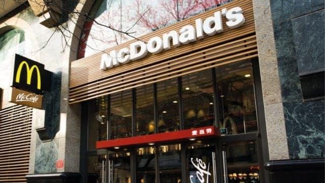 McDonald’s venderá sus 847 restaurantes en Rusia por crisis humanitaria