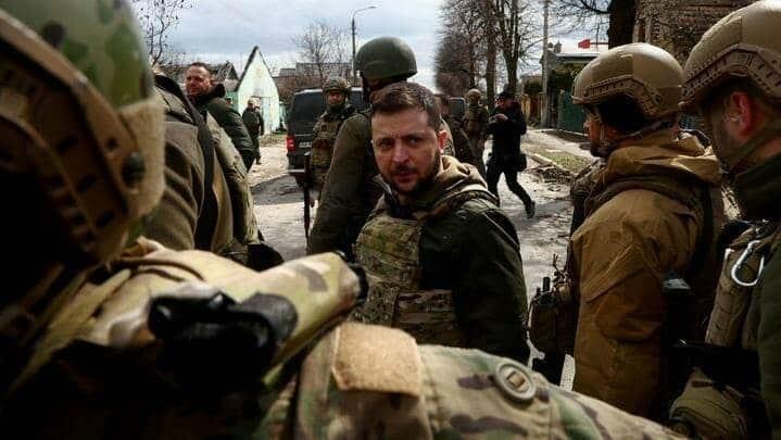Presidente de Ucrania destituye al jefe de las Fuerzas de Defensa Territorial