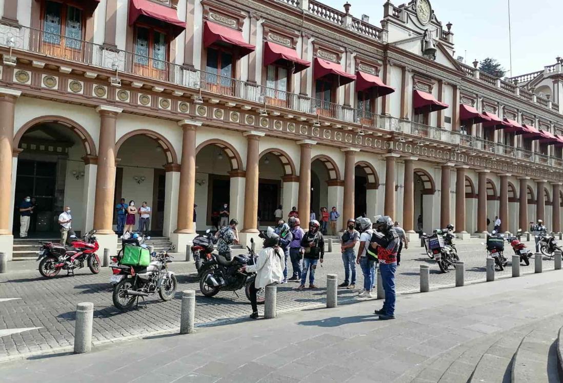 Motociclistas de Xalapa acusan a FGE por detención irregular de Antonio de Jesús “N”