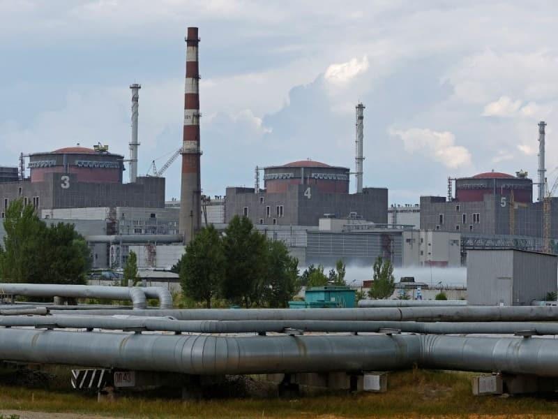 Rusia y Ucrania se acusan de bombardear cerca de central nuclear de Zaporiyia