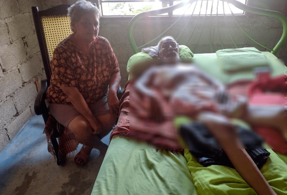 Piden apoyo para adulto mayor que fue abandonado por sus familiares en Veracruz