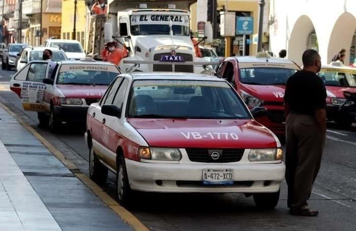 Taxistas podrían regresar a solicitar el uso de cubrebocas a pasajeros en Veracruz