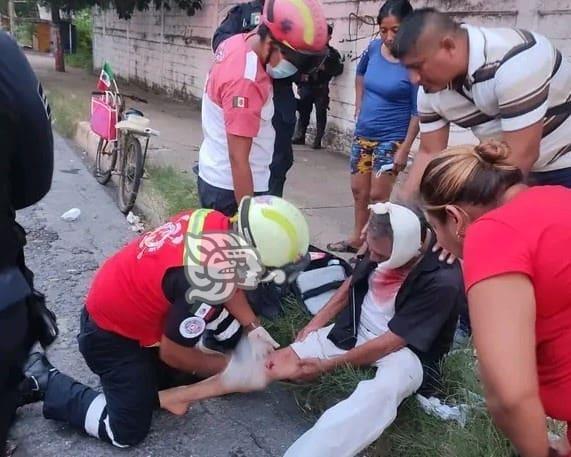 Hombre de la tercera edad arrollado en bulevar de Minatitlán