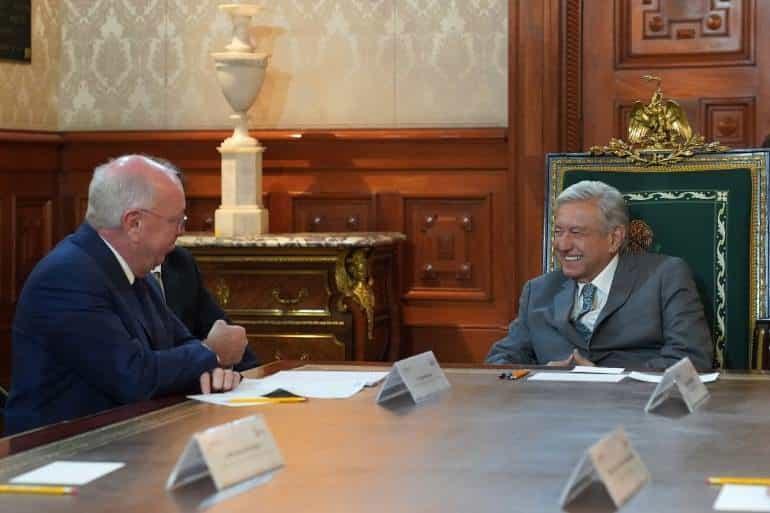 Presidente se reúne con representantes de Safran; continuarán inversiones