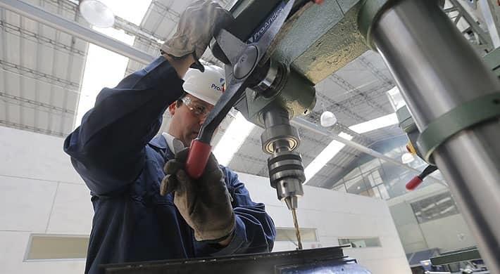 INEGI advierte disminución de actividad industrial en último mes