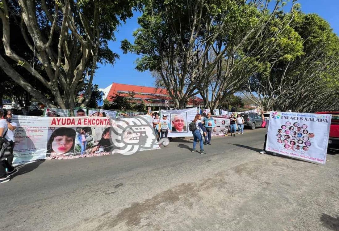 Protestan afuera del Congreso; Colectivos reprueban trabajo de la Fiscal General de Veracruz