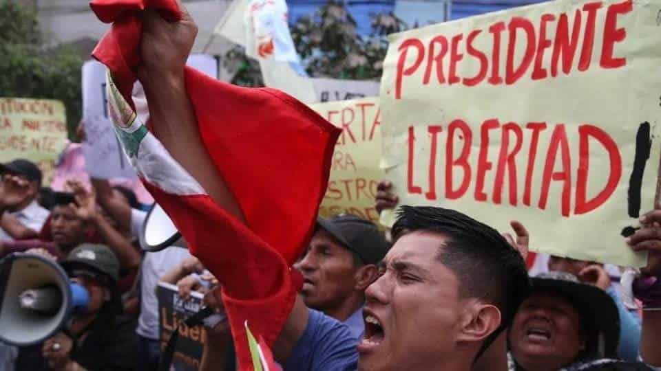Fiscalía en Perú investiga 54 fallecimientos durante presuntas manifestaciones contra actual presidenta