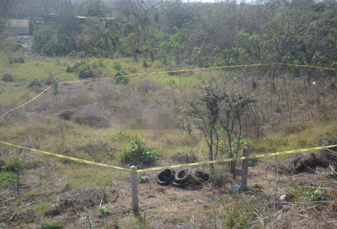 Hallan cuerpo de un hombre en baldío del kilómetro 13.5 en Veracruz