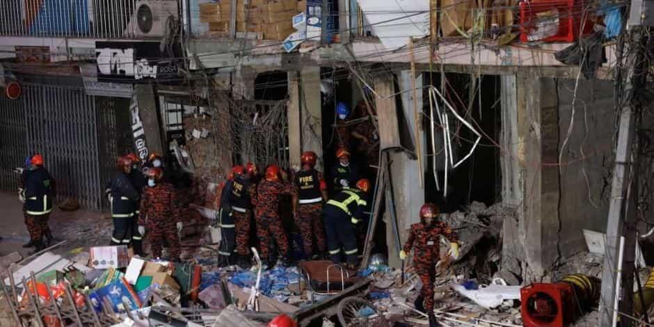 Explota edificio en Bangladesh; hay 14 muertos y decenas de heridos