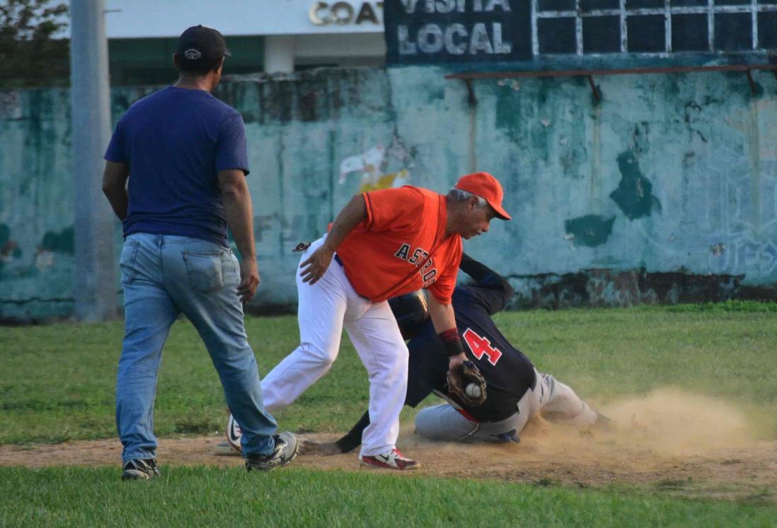 Pino busca su quinto triunfo en el beisbol de Veteranos