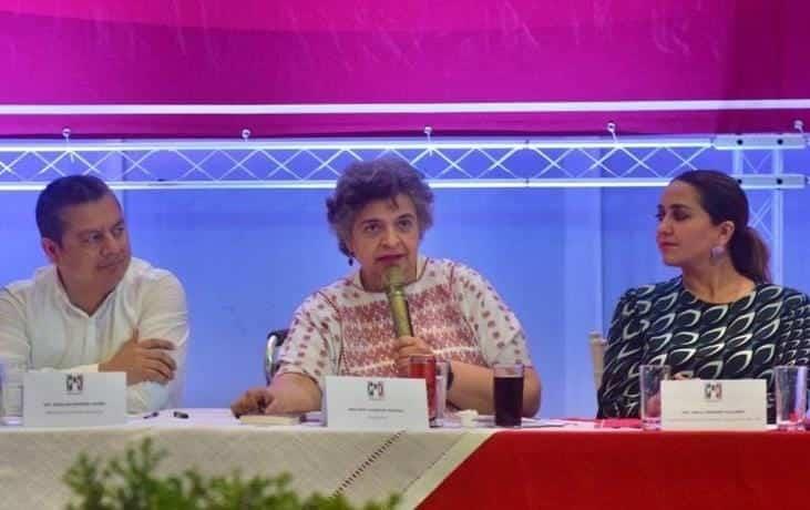 Organismos políticos decidirán a quién más les convenga asegura Beatriz Paredes en Veracruz