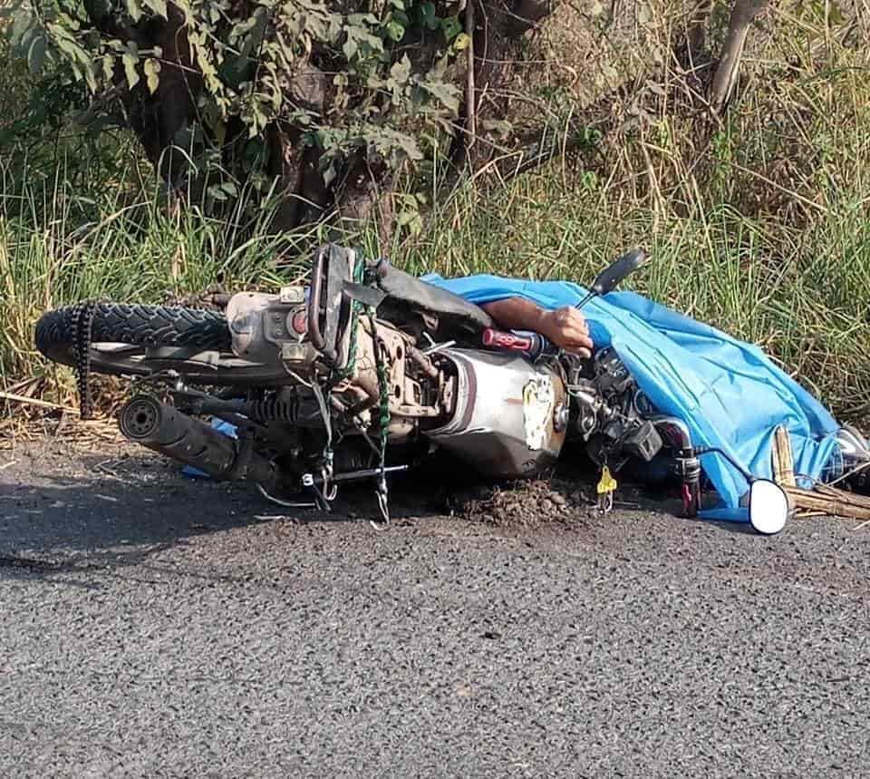 Muere arrollado por auto fantasma en carretera de Veracruz