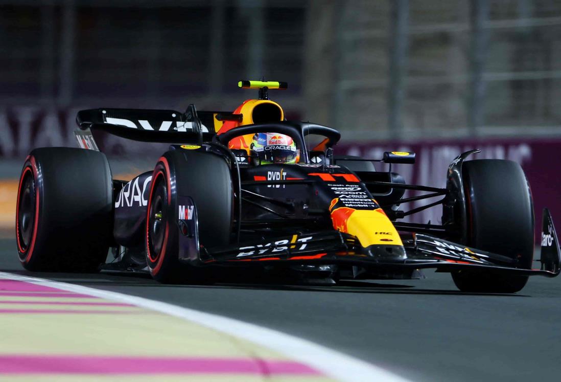 “Checo” Pérez gana la Pole Position en el Gran Premio de Arabia Saudita