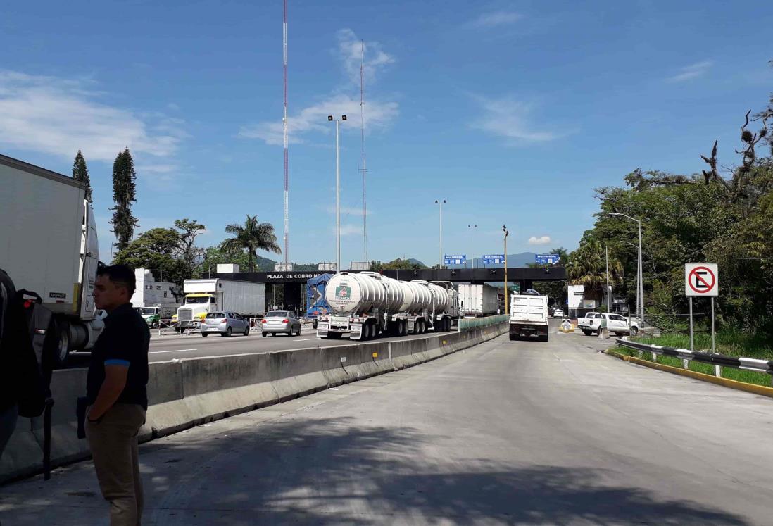 Aumento en casetas de peaje repercutirá en precios, vaticinan transportistas de Veracruz