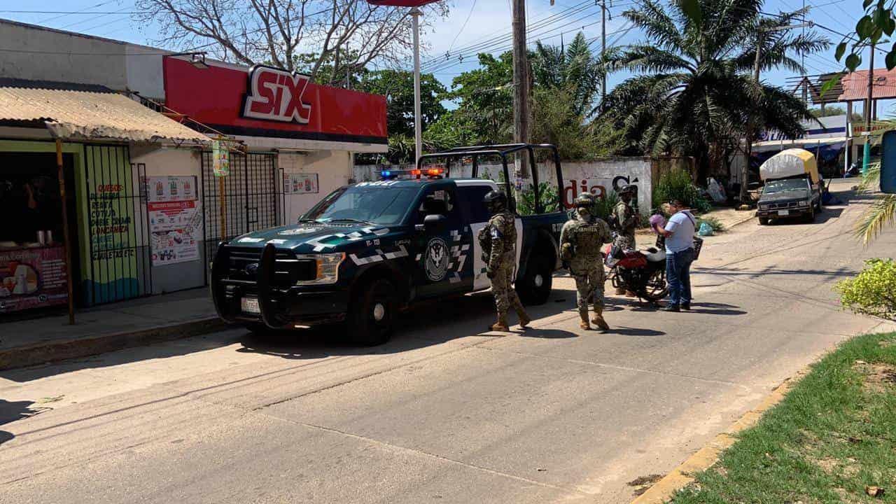 SEMAR busca a moto asaltantes de Acayucan; realizan operativos