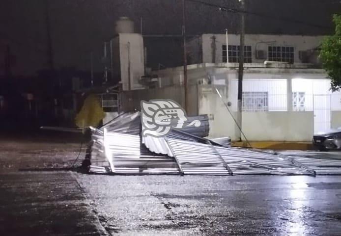 Tromba deja afectaciones en el sur de Veracruz; hay 4 presuntas víctimas