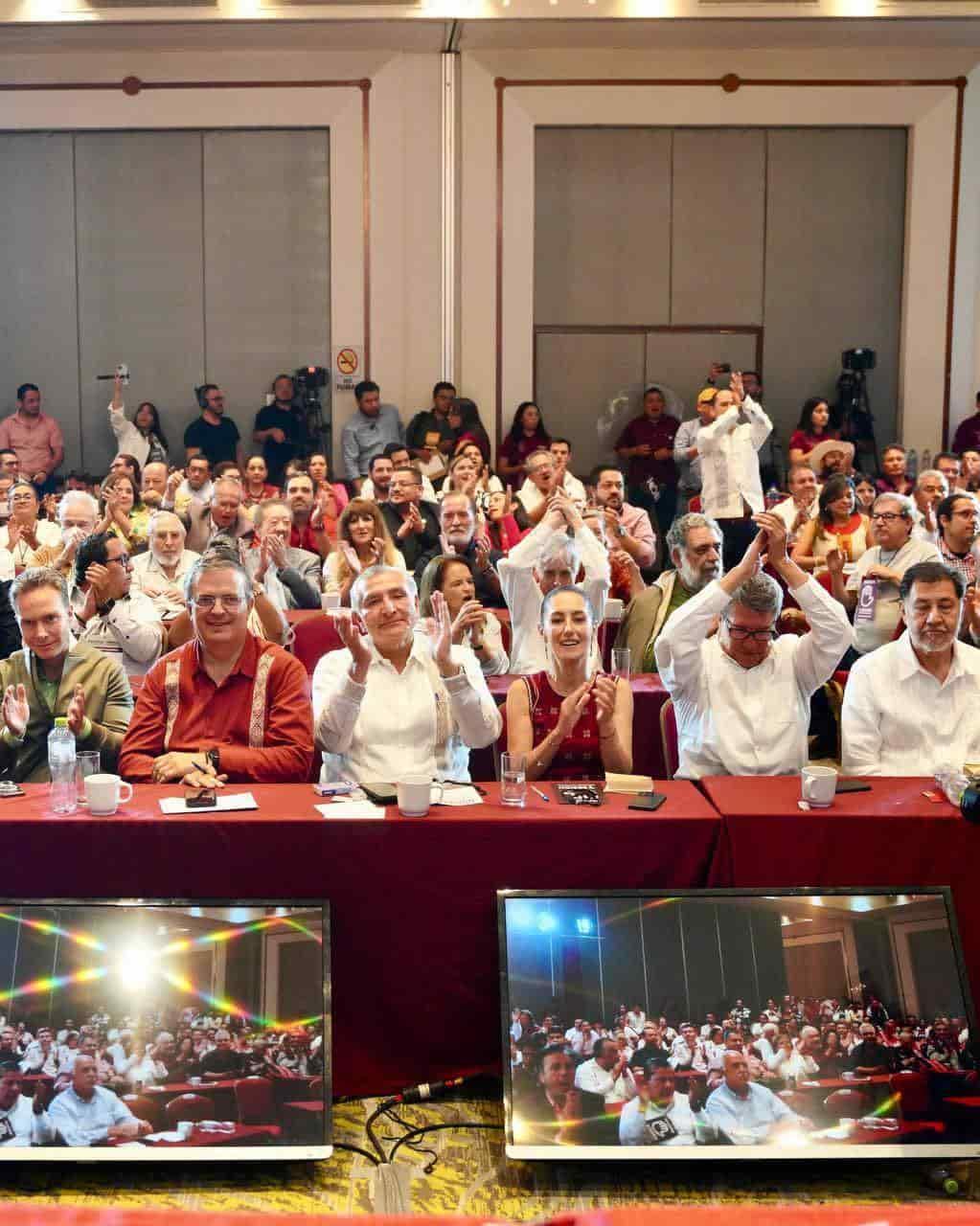 AMLO celebró unanimidad en Morena rumbo a 2024