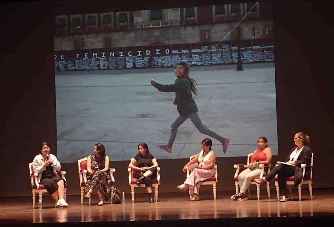 Periodistas relatan sus experiencias en el Panel Mujeres Mirando Mujeres, en Veracruz
