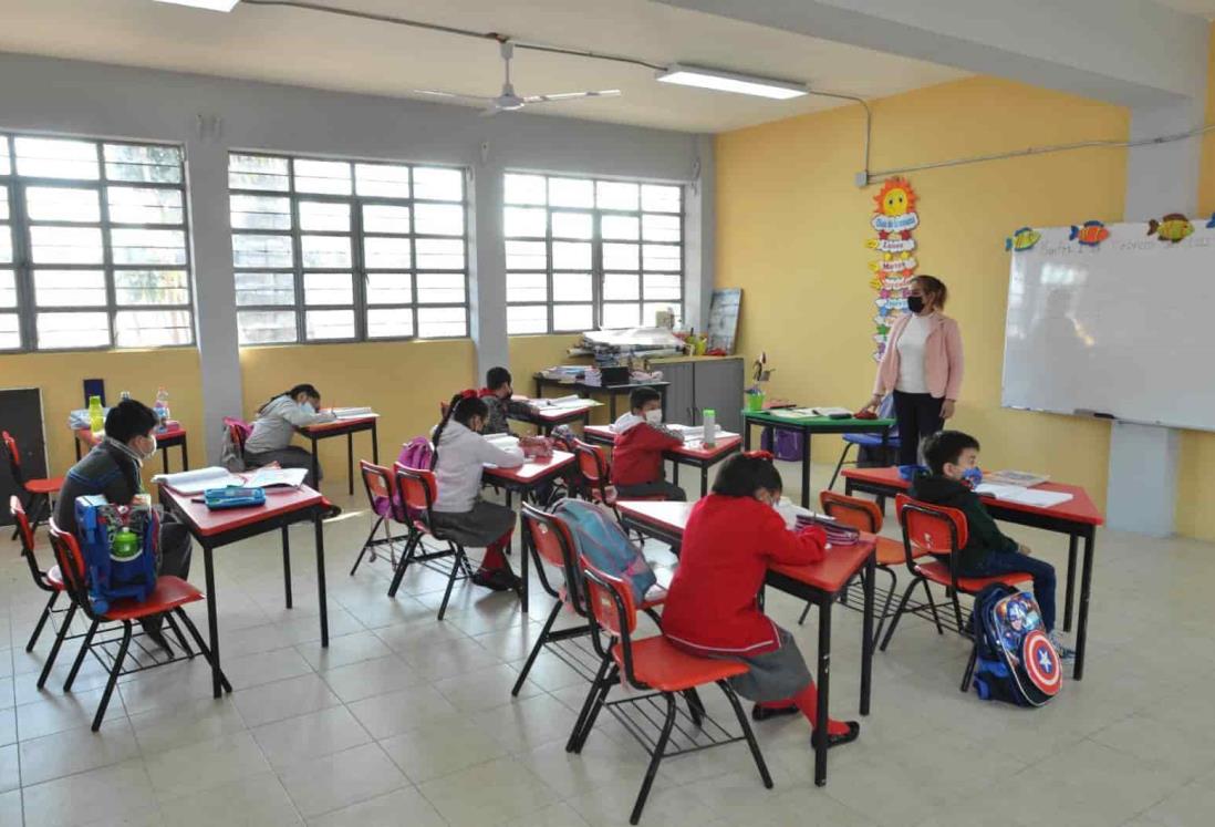 Escuelas de Veracruz se alistan para el regreso a clases este lunes